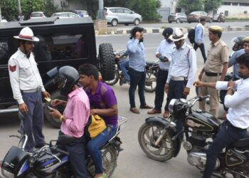 If this certificate of just Rs 100 is not made, then Traffic Police will issue a challan of Rs 10,000, know-