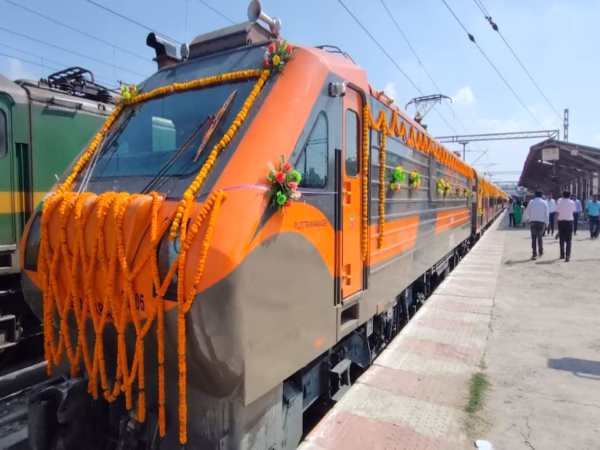 पटना–थावे इंटरसिटी एक्सप्रेस को मिली रोज़ाना चलने की मंजूरी: जानें समय, रूट और किराया